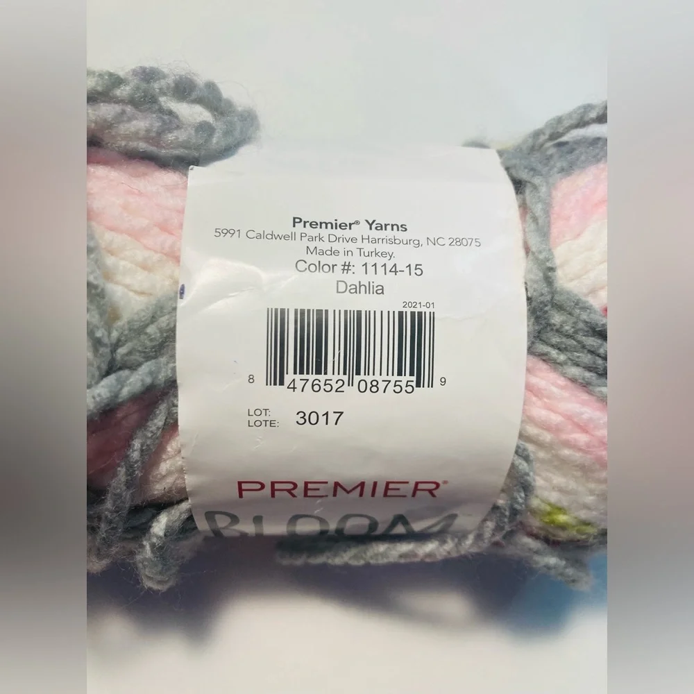 5 for $10: NWT Premier Bloom Self-Striping Floral Print Chunky Yarn: HobbyLobby - Picture 4 of 5